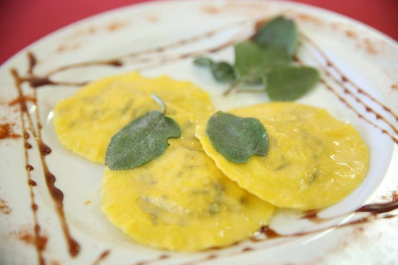 Ristorante per Feste Private - Compleanni, Lauree, Anniversari - Agriturismo Tenuta Quarto Santa Croce